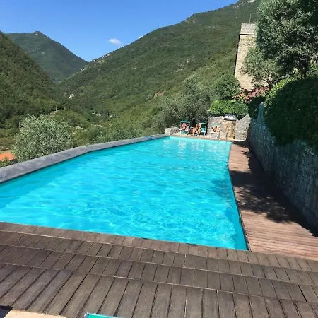 Oliveto Medieval Setting بيت للعطل CASTELBIANCO